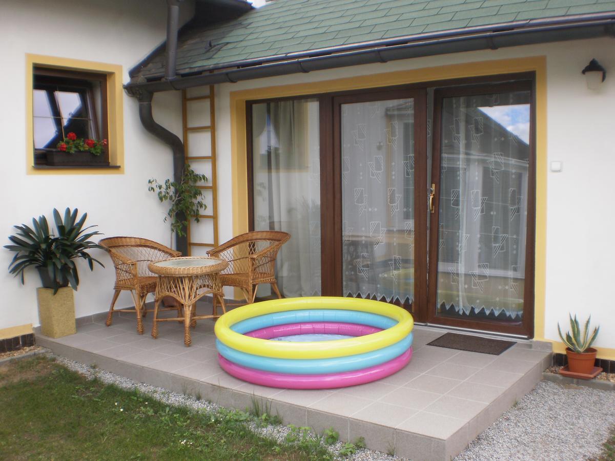 Privat Buk 100 Apartamento Jindřichŭv Hradec Exterior foto