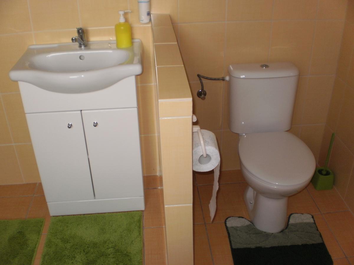 Privat Buk 100 Apartamento Jindřichŭv Hradec Exterior foto