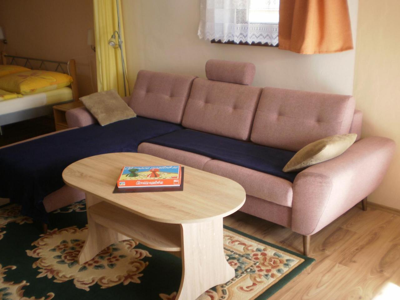 Privat Buk 100 Apartamento Jindřichŭv Hradec Exterior foto